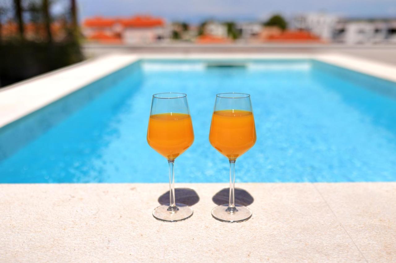 Penthouse Diem - Private Pool With Sea View ザダル エクステリア 写真